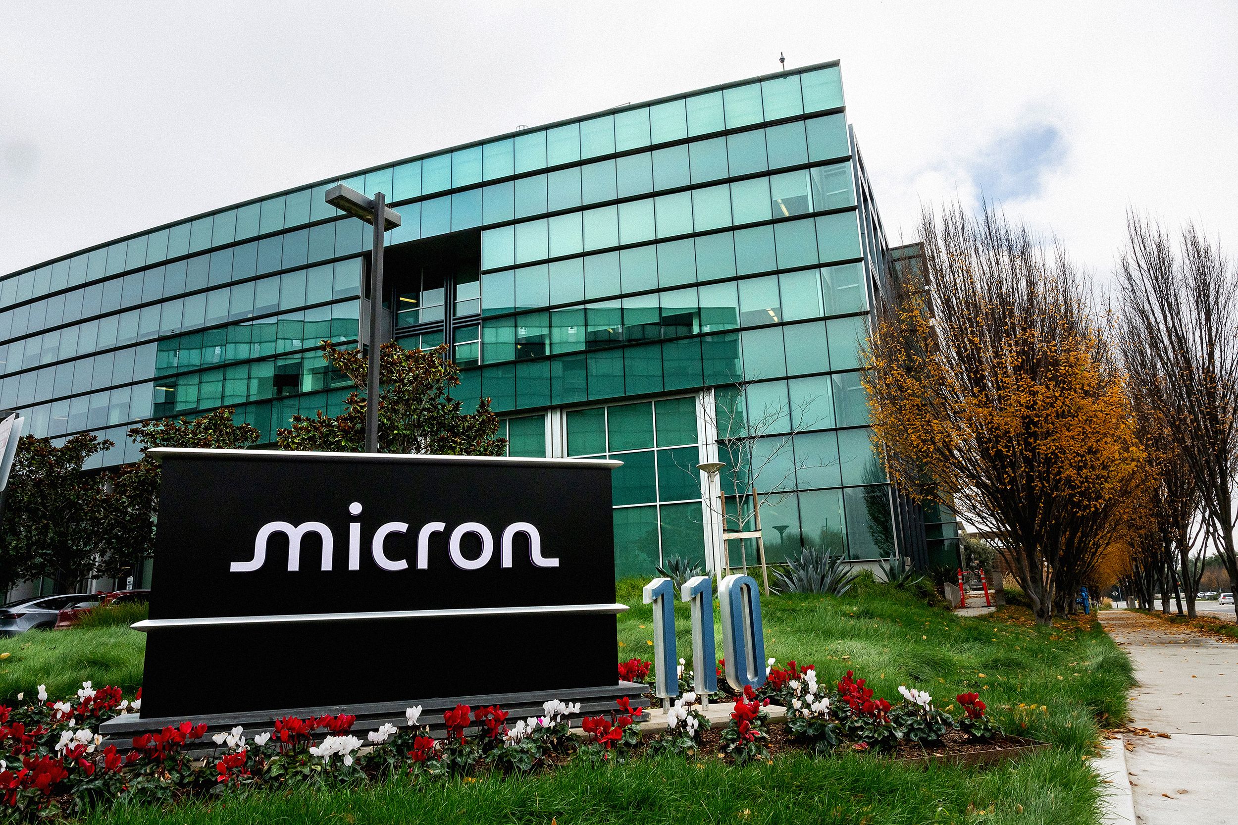 a-$100-billion-chip-project-forced-a-91-year-old-woman-from-her-home