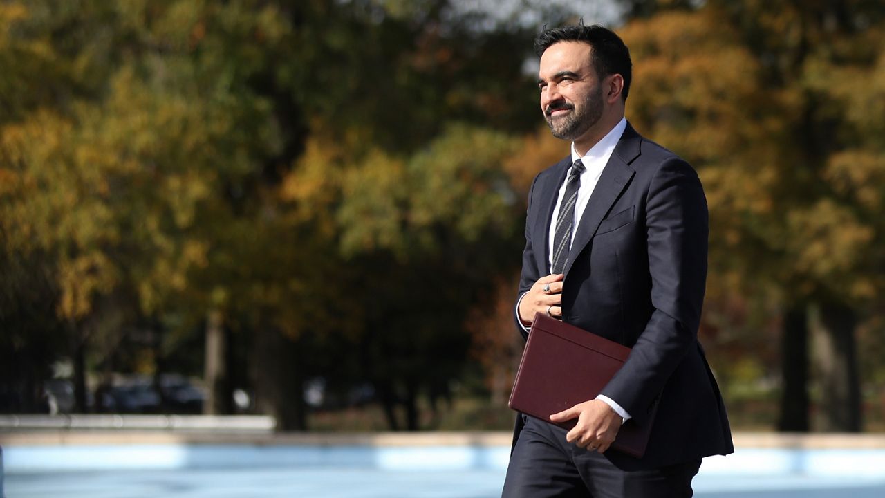 mamdani-says-he’ll-move-into-gracie-mansion-when-he-takes-office