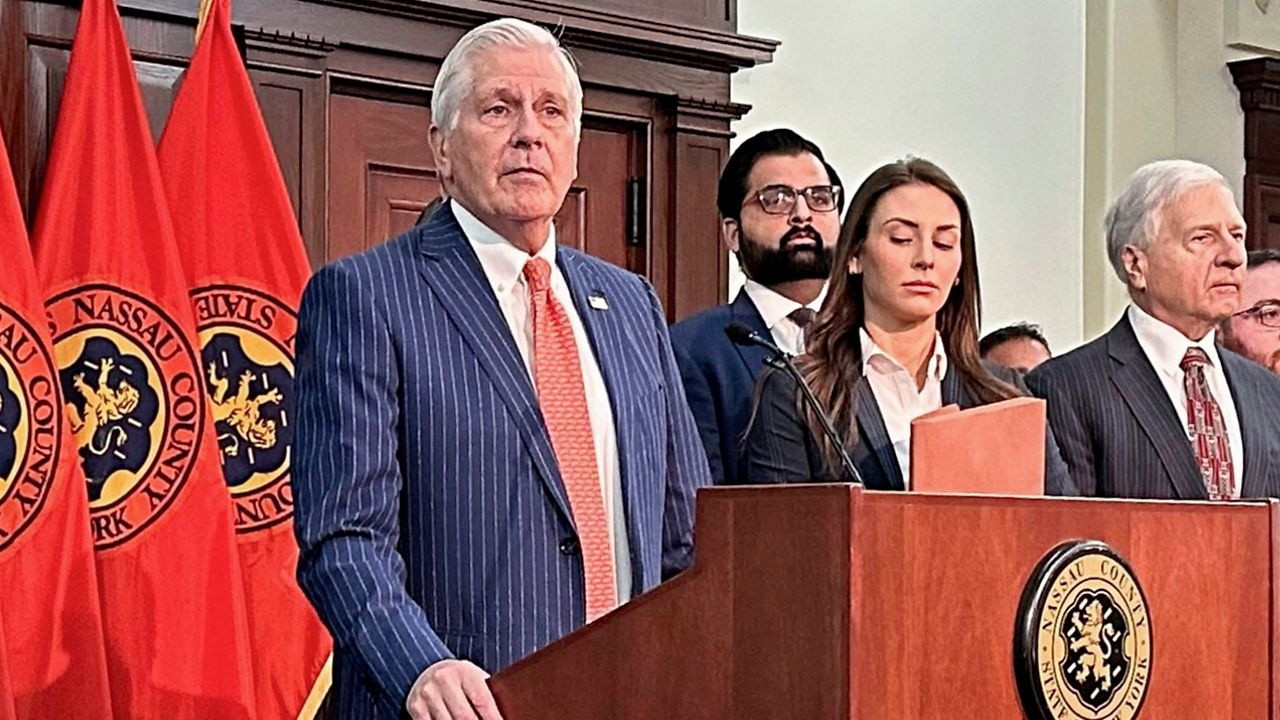 nassau-county-executive-bruce-blakeman-launches-bid-for-new-york-governor