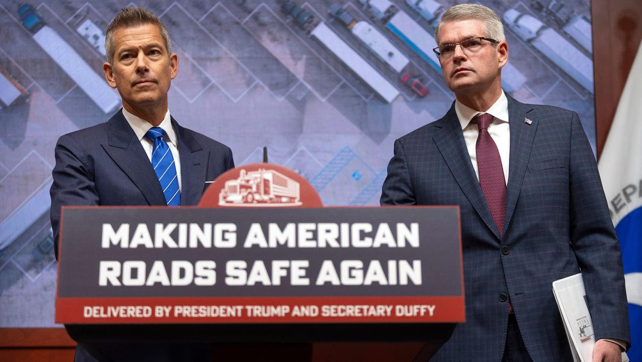 federal-dot-threatens-to-pull-highway-funds-over-new-york’s-immigrant-commercial-driver’s-licenses